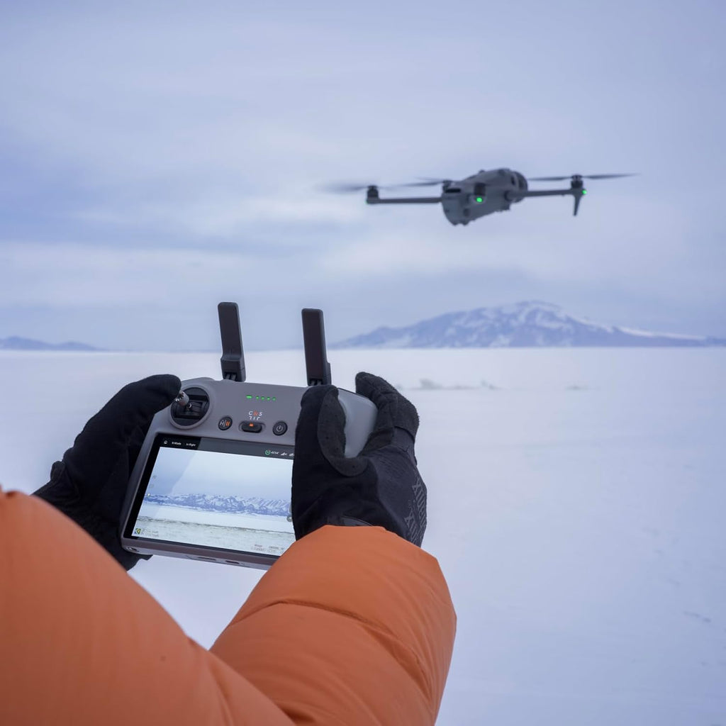 DJI Mavic 4 Pro Drohne 100 MP 6K 51 Min Flugzeit Grau